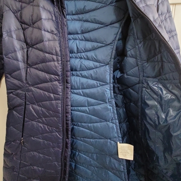 Patagonia Fiona Down Parka Coat Navy Blue XS Zip Front Interior Pockets Puffer - Picture 10 of 11